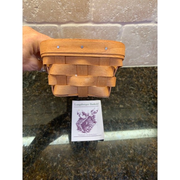 1993 Longaberger Cracker Basket with Clear Liner Insert EUC - Picture 4 of 8